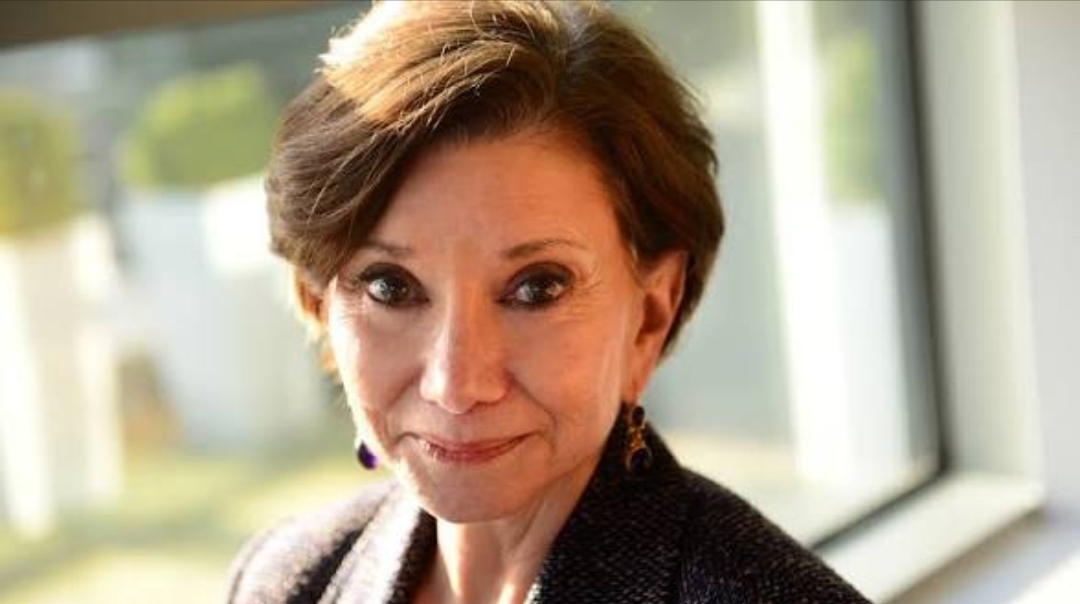 Dr Jan Halper-Hayes Wikipedia